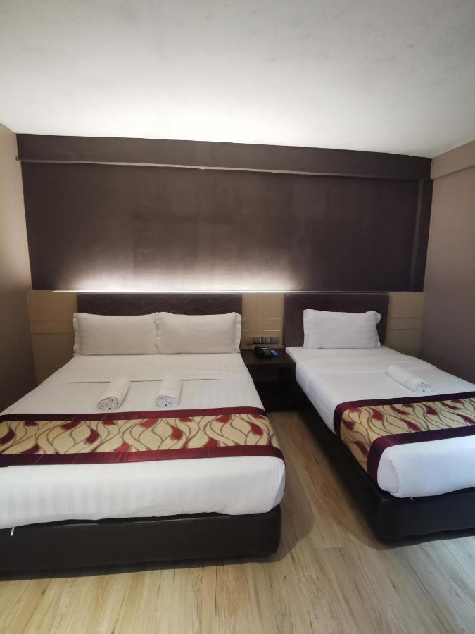 Palace Inn Miri Extérieur photo