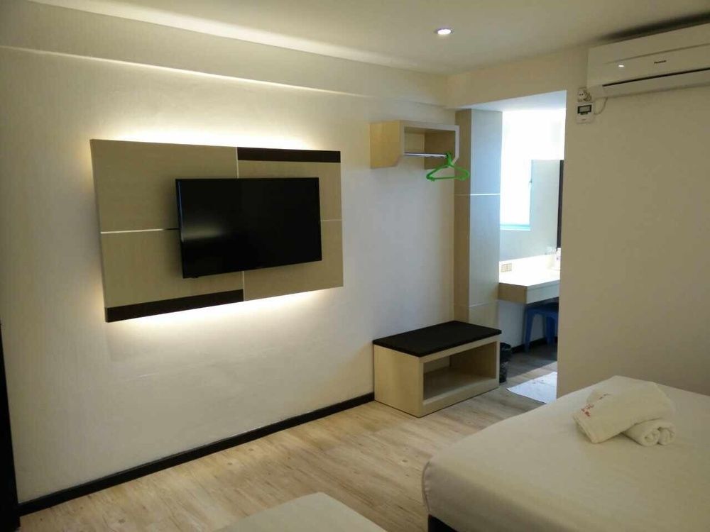Palace Inn Miri Extérieur photo